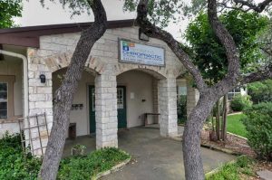 chiropractor dripping springs.